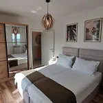 Апартаменти Dream Variant Трогір